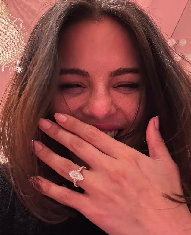 EXCLUSIVESelena Gomez S Eye Watering Engagement Ring Value REVEALED